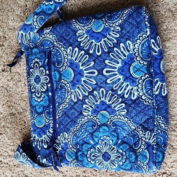 Vera Bradley purse - Picture 2 of 4